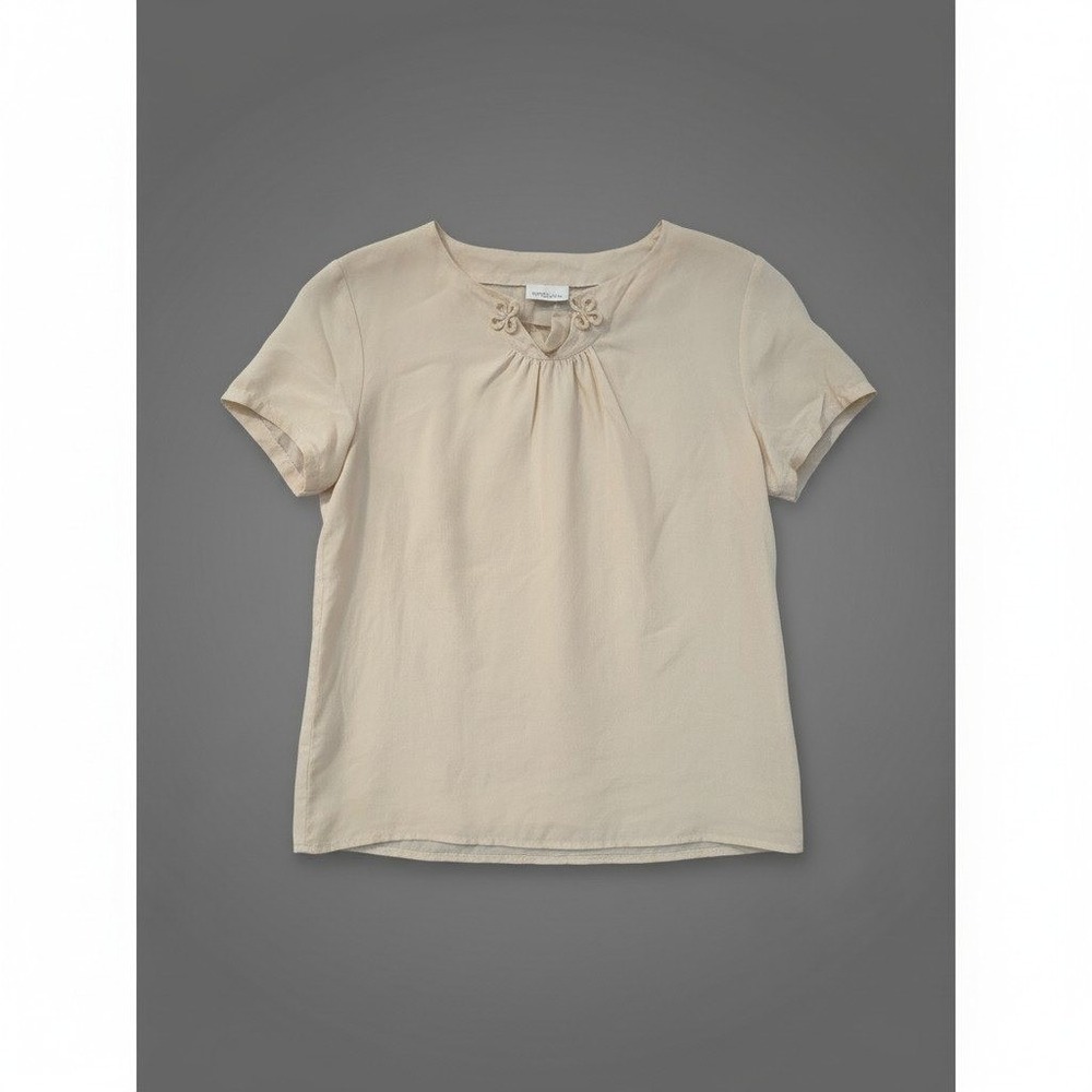Anne Carson Cream Frog Knot Blouse, Women's Small, Short Sleeve, 100% Pure Silk